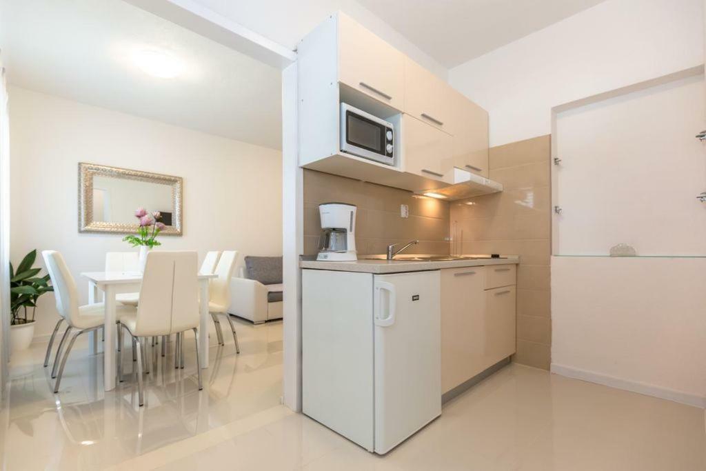 Tatijana Holiday Apartments Makarska Exteriör bild
